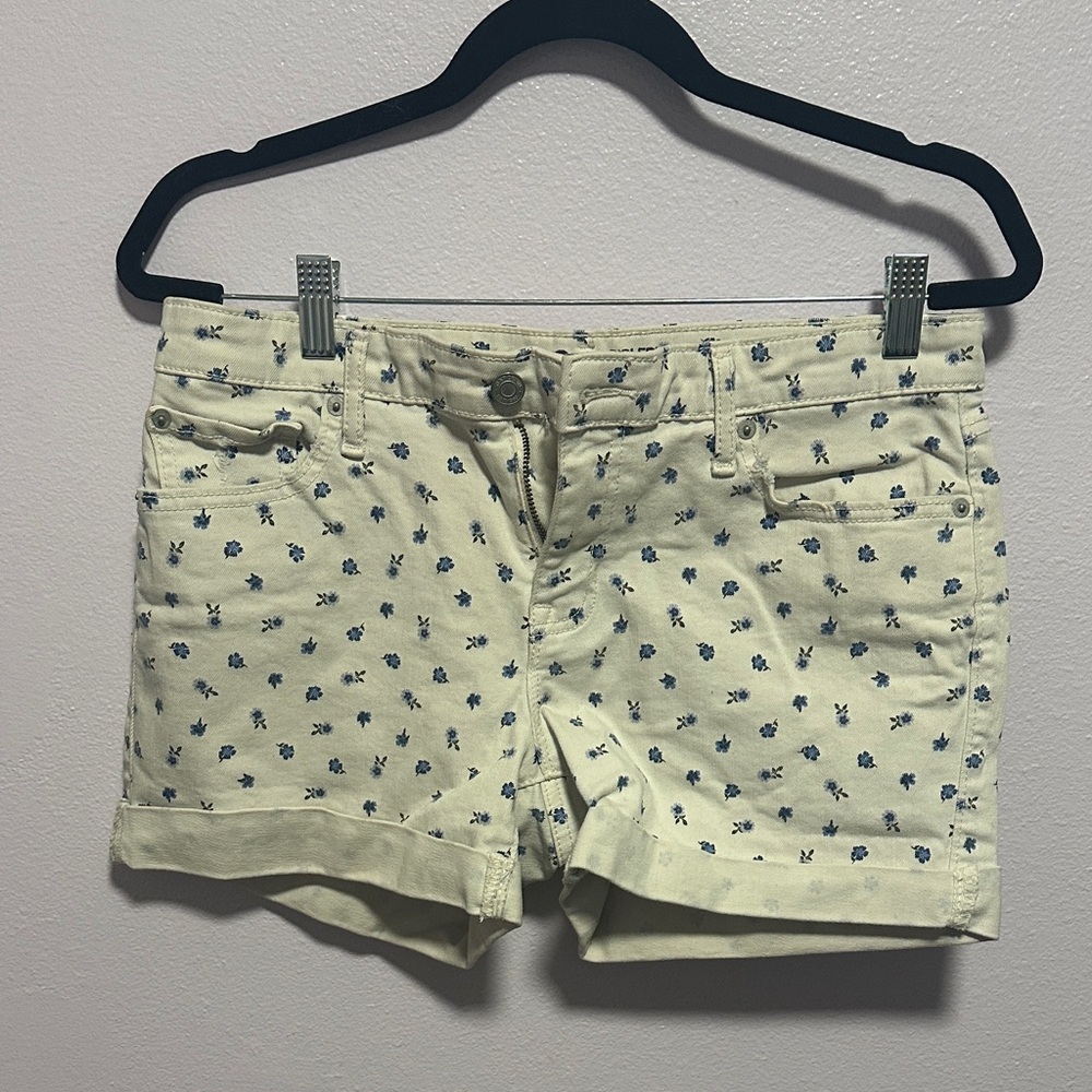 GAP White Jean Shorts with Blue Floral Print